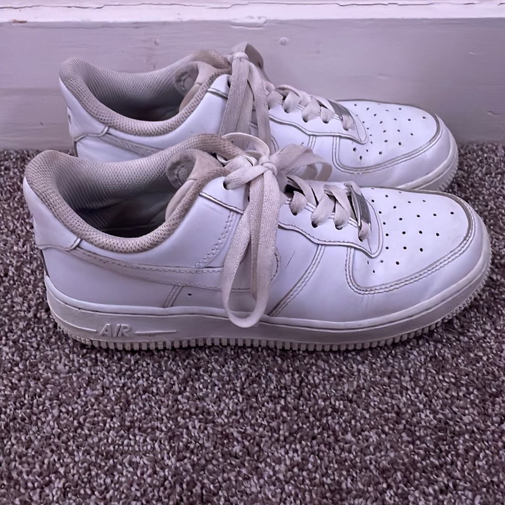 Woman’s size 6 Nike Air Force 1’s